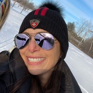 Meet your Posher, Nella